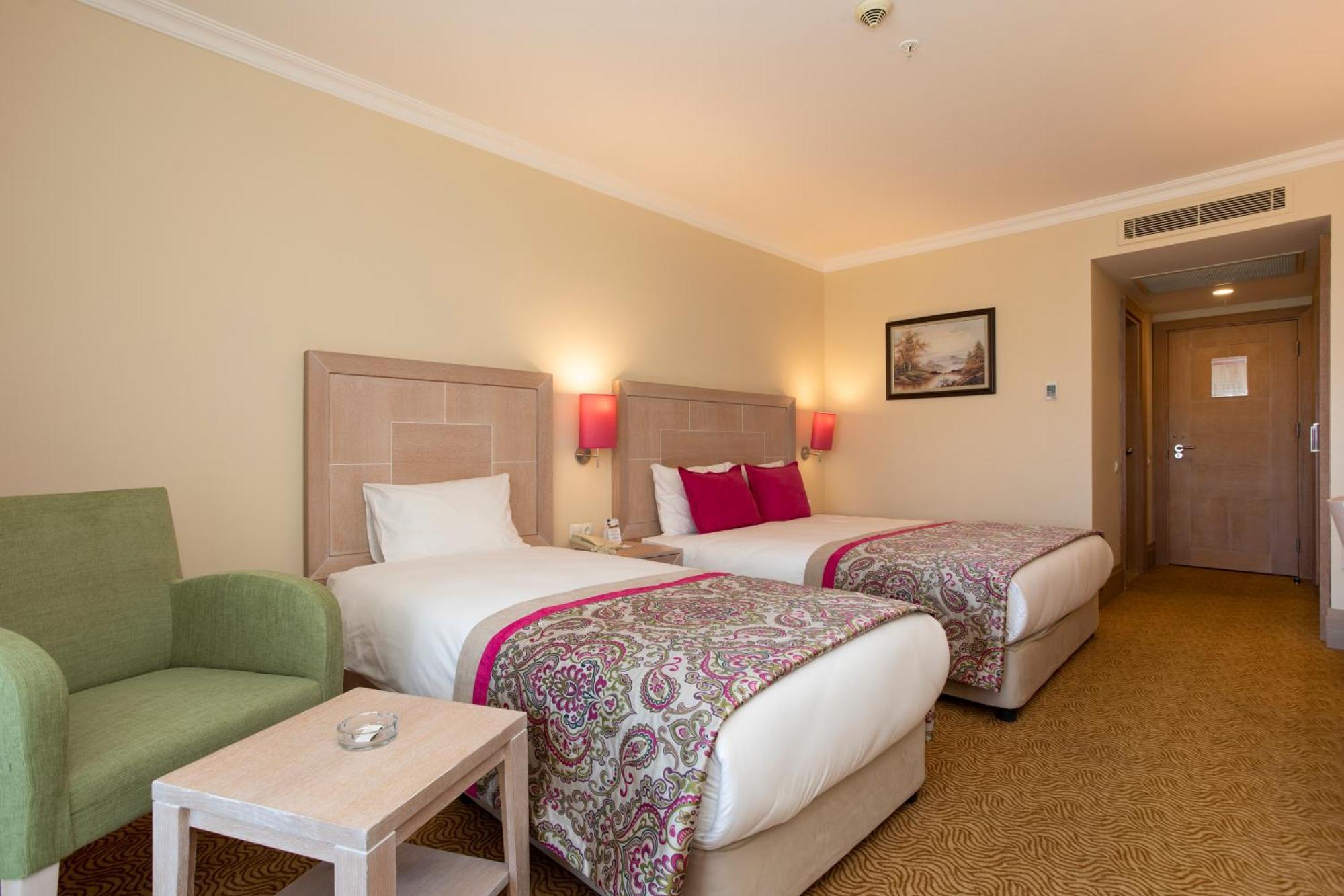 Orange County Belek Hotel Bagian luar foto